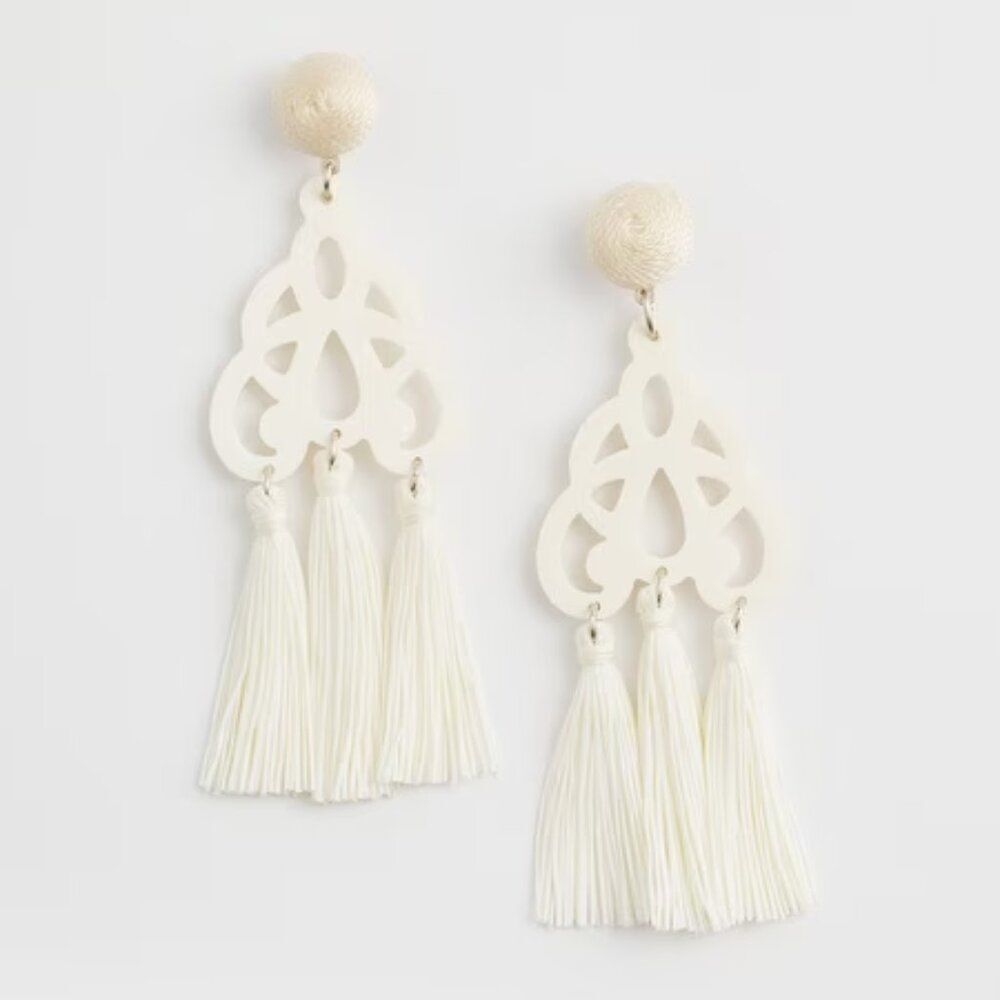 NWT New Chico's No Droop Lightweight White Fringe Post Earrings Boho Western